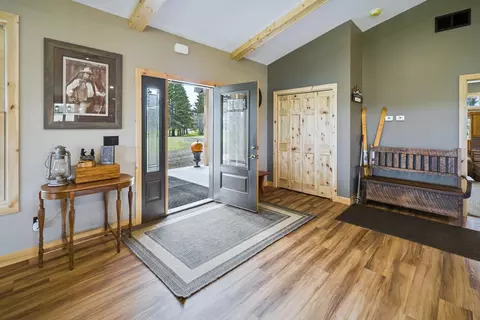 Entry Way - 30968 State 200, Laporte, MN 56461 photo 1 of 7