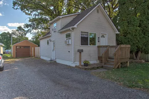 219 Forest Ave W, Mora, MN 55051