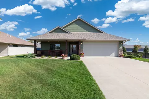 549 S Elk St, Belle Plaine, MN 56011