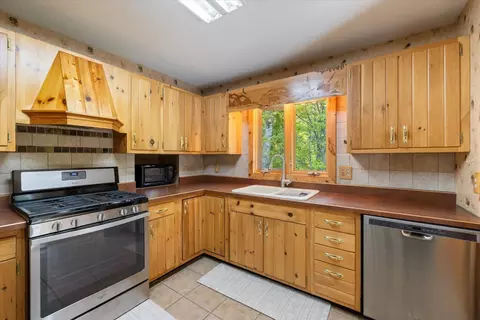 Kitchen - 236 E Ahola Rd, Ely, MN 55731 photo 4 of 4