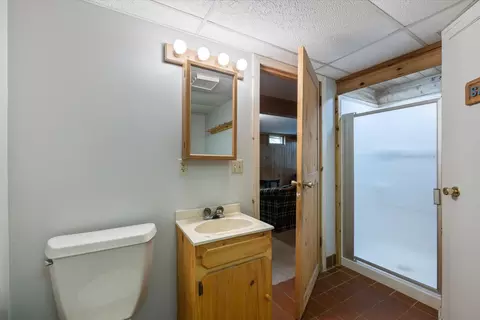 Bath - 236 E Ahola Rd, Ely, MN 55731 photo 2 of 2