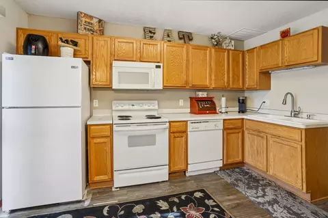 Other - 2001 Gresham Ave N, Oakdale, MN 55128 photo 10 of 21