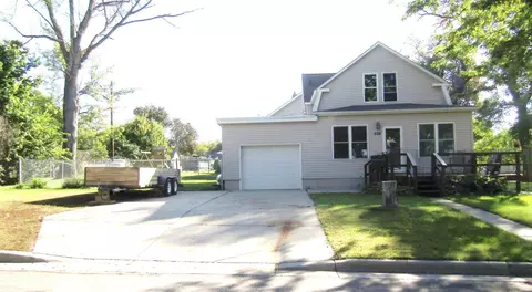 504 9th Ave, Madison, MN 56256