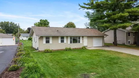 249 Elm Dr, Apple Valley, MN 55124