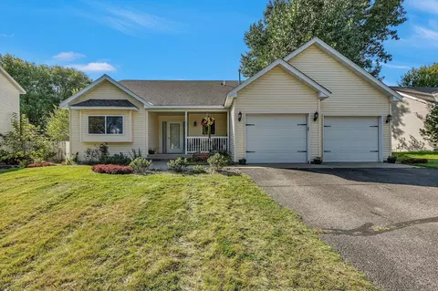 Exterior - 3133 Crescent Ridge Trl, Saint Cloud, MN 56301 photo 5 of 8