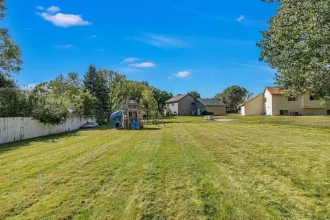 Exterior - 3133 Crescent Ridge Trl, Saint Cloud, MN 56301 photo 3 of 8