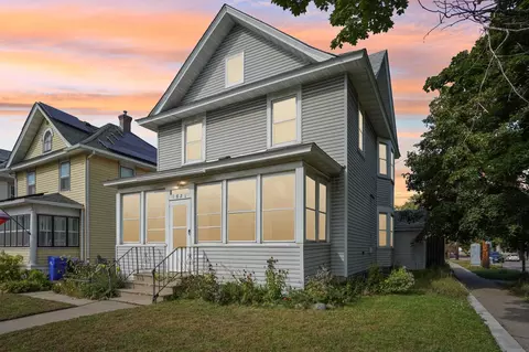 1821 Selby Ave, Saint Paul, MN 55104