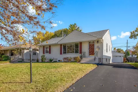 1641 Pennsylvania Ave S, Saint Louis Park, MN 55426