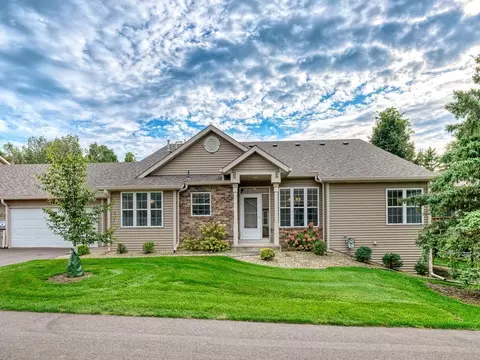 5762 Willow Ln N, Shoreview, MN 55126