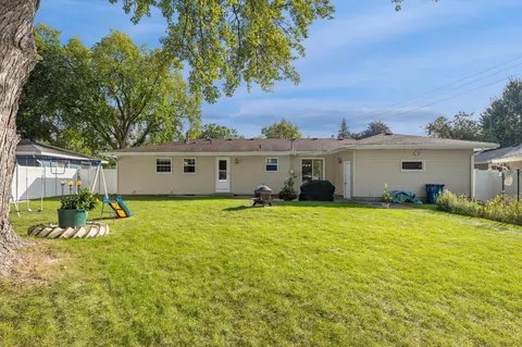 312 E 100th St, Bloomington, MN 55420 photo 41