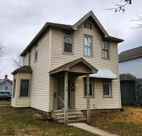 652 E 3rd St, Winona, MN 55987
