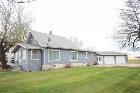 106 Galchutt St, Galchutt, ND 58075