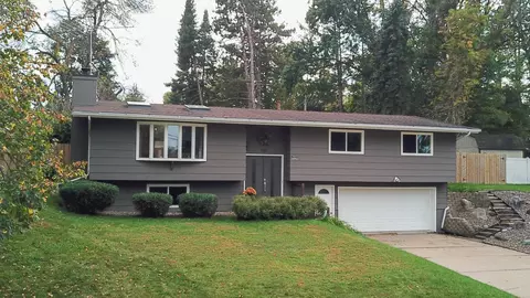 1311 Meadowlark Dr, Stillwater, MN 55082