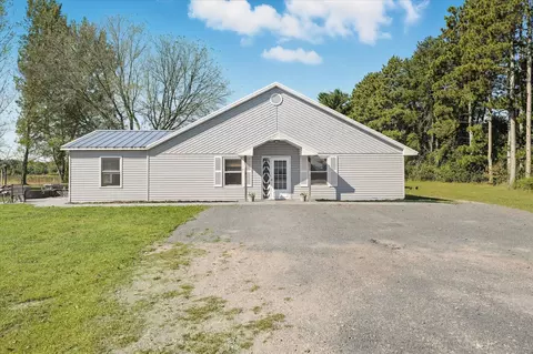 26390 Hastings St NE, Isanti, MN 55040