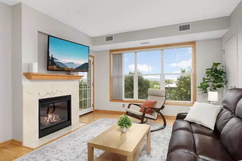 1800 Graham Ave #334, Saint Paul, MN 55116