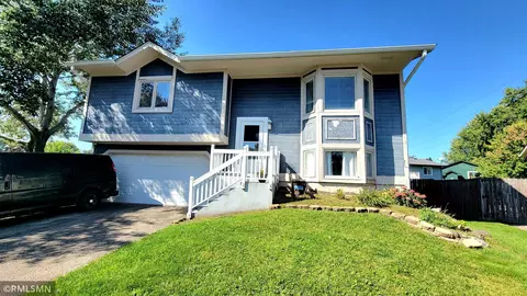 4413 Slater Rd, Eagan, MN 55122