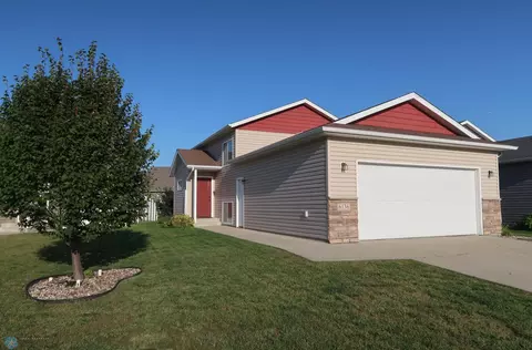 6136 35th St S, Fargo, ND 58104