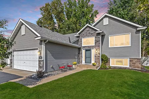 3881 Oak Ln NE, Circle Pines, MN 55014