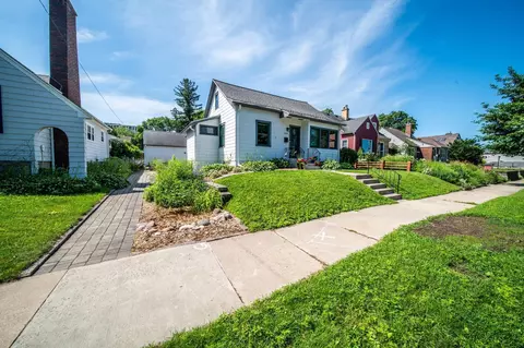 1426 1st St NW, Rochester, MN 55901