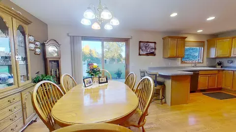 Dining - 801 Deschepper St, Marshall, MN 56258 photo 2 of 2