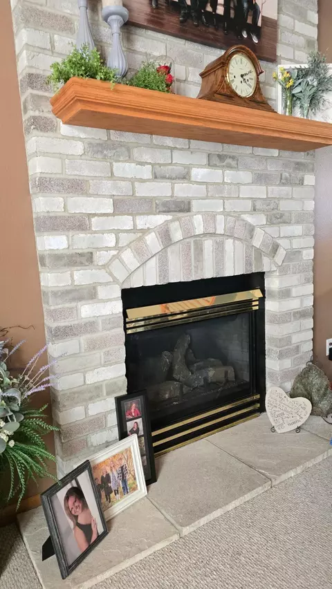 Living - 801 Deschepper St, Marshall, MN 56258 photo 2 of 5