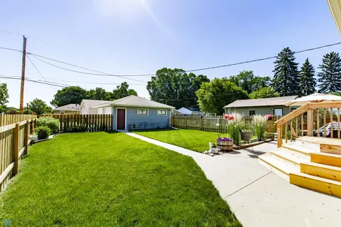 314 18th Ave N, Fargo, ND 58102 photo 4