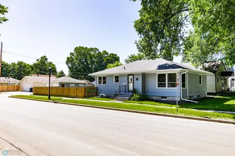 314 18th Ave N, Fargo, ND 58102 photo 3