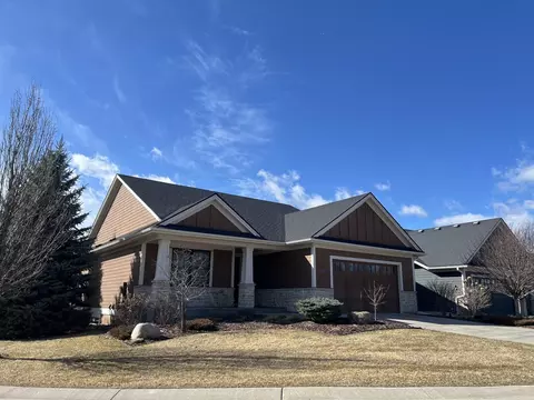 1075 Fox Hill Ln SW, Rochester, MN 55902