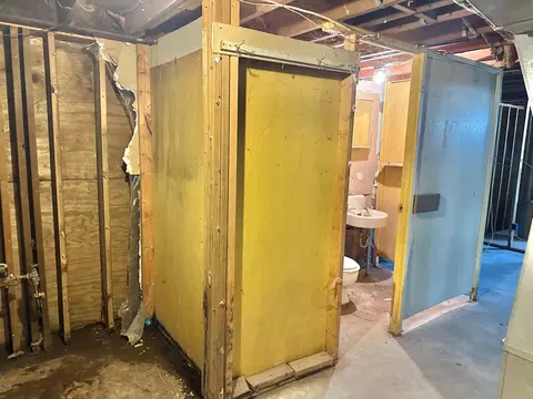 Bath - 2314 Milo Ave, Albert Lea, MN 56007 photo 6 of 11