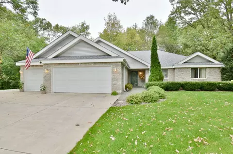 1718 Maple Ct, Saint Cloud, MN 56304