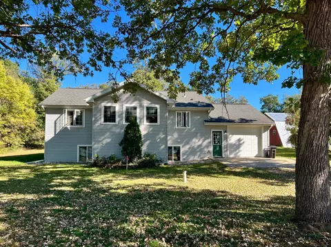 208 Hilltop Rd, Ottertail, MN 56571 photo 3