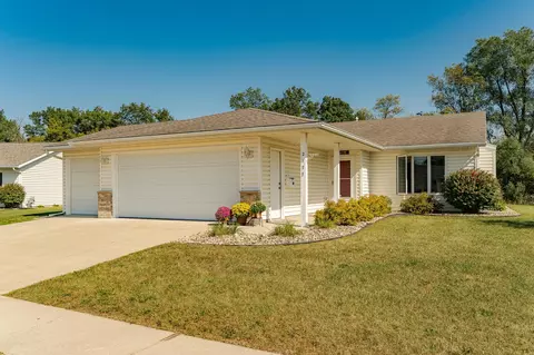 2177 Mcquillan Ct SE, Rochester, MN 55904