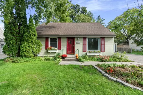 5917 France Ave S, Edina, MN 55410