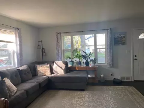Living - 814 19th St S, Fargo, ND 58103 photo 1 of 3