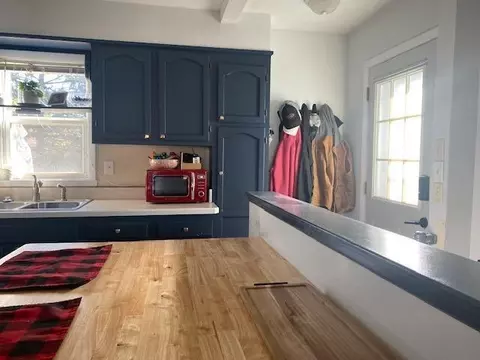 Kitchen - 814 19th St S, Fargo, ND 58103 photo 4 of 4