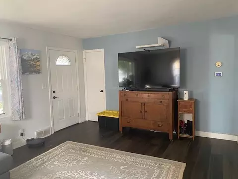 Entry Way - 814 19th St S, Fargo, ND 58103 photo 2 of 3