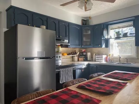 Kitchen - 814 19th St S, Fargo, ND 58103 photo 2 of 4