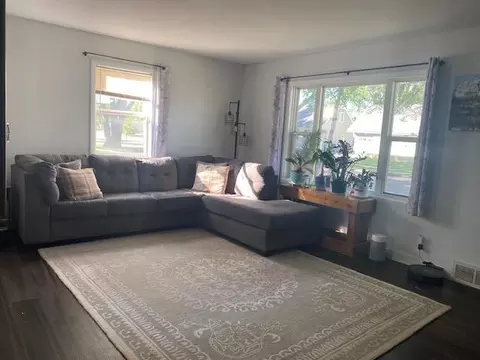 Living - 814 19th St S, Fargo, ND 58103 photo 2 of 3