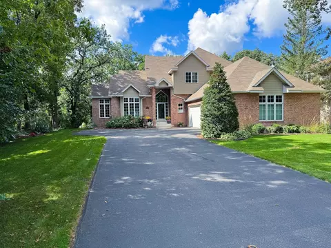15012 Willa Ct, Burnsville, MN 55306