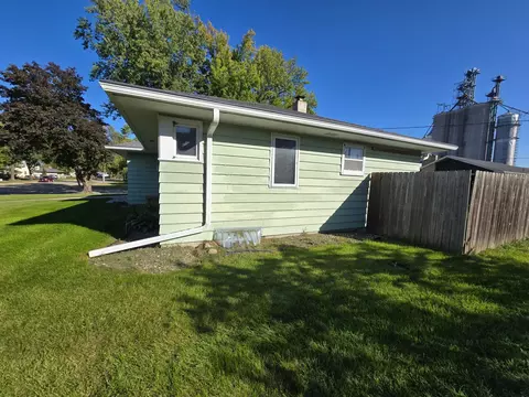 Exterior - 801 Elm Ave, Olivia, MN 56277 photo 3 of 9