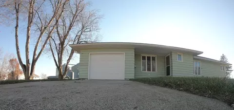 Exterior - 801 Elm Ave, Olivia, MN 56277 photo 9 of 9