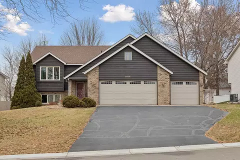 9556 79th St S, Cottage Grove, MN 55016