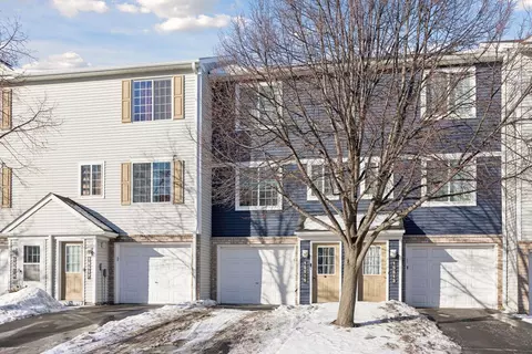 15515 Flyboat Ln #173, Apple Valley, MN 55124