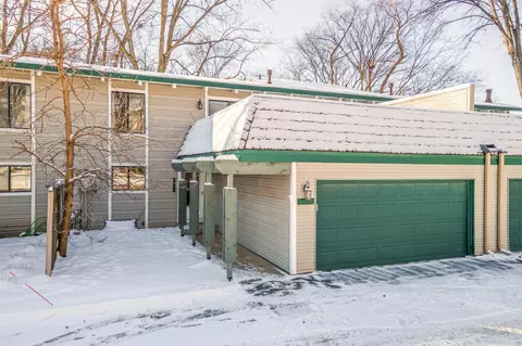 15857 27th Ave N, Plymouth, MN 55447