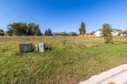 1702 Jasmine Dr, Alexandria, MN 56308