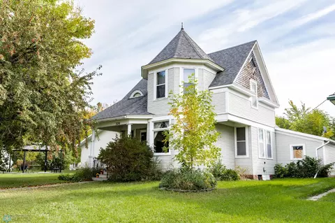 320 Elm St, Crookston, MN 56716