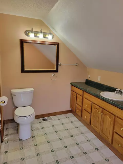 524 N 3rd St, Montevideo, MN 56265 photo 13