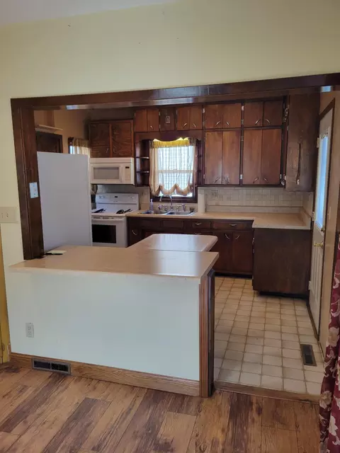 524 N 3rd St, Montevideo, MN 56265 photo 8