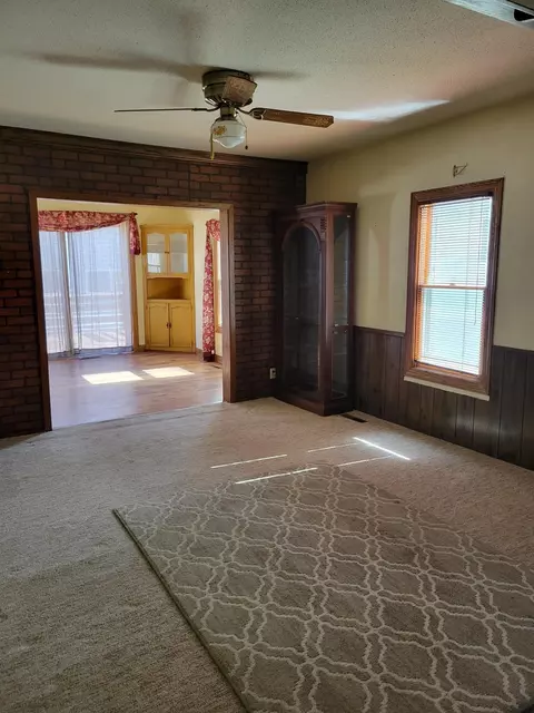 524 N 3rd St, Montevideo, MN 56265 photo 6