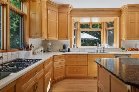 Kitchen - 5455 Timber Trl, Independence, MN 55359 photo 7 of 11